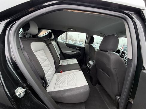 Used 2018 Chevrolet Equinox LS image 24