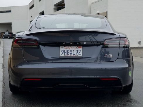 Used 2023 Tesla Model S Plaid image 6