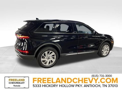 Used 2023 Lincoln Corsair AWD image 6