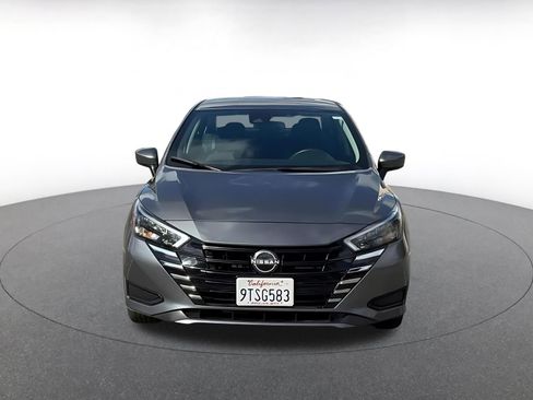 Used 2025 Nissan Versa SV FWD image 4