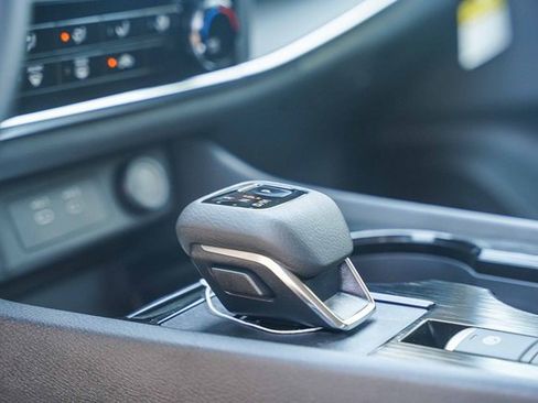 New 2026 Nissan Rogue S image 23