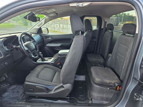 Used 2022 Chevrolet Colorado LT w/ Fleet Safety Package RWD image 14