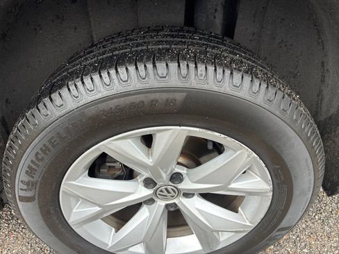 Used 2019 Volkswagen Atlas S FWD image 5