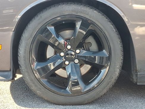 Used 2013 Dodge Challenger R/T w/ Blacktop Pkg image 9