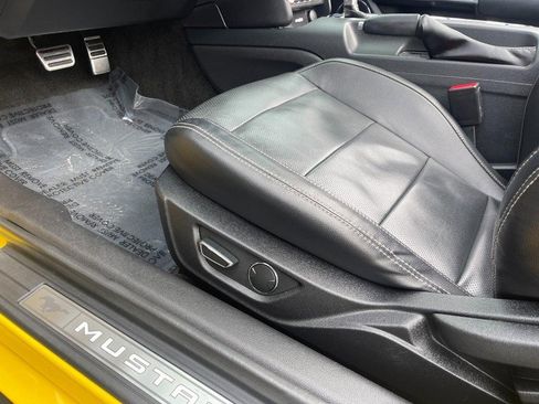 Used 2017 Ford Mustang GT Premium image 17