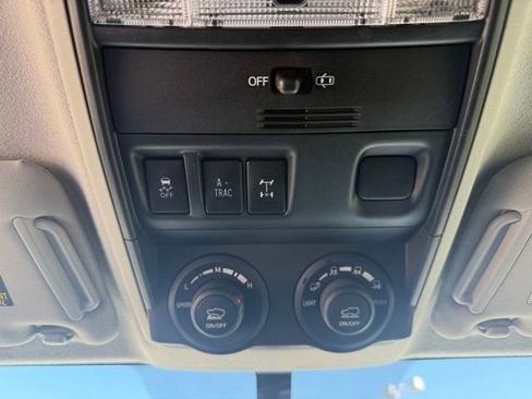 Used 2019 Toyota 4Runner TRD Off-Road AWD/4WD image 25