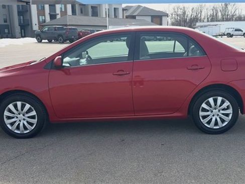 Used 2013 Toyota Corolla LE image 5