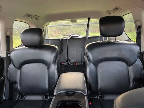 Used 2024 INFINITI QX80 Luxe image 8