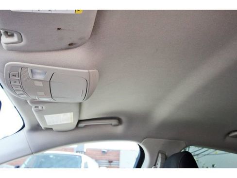 Used 2020 Ford Fusion SE image 26