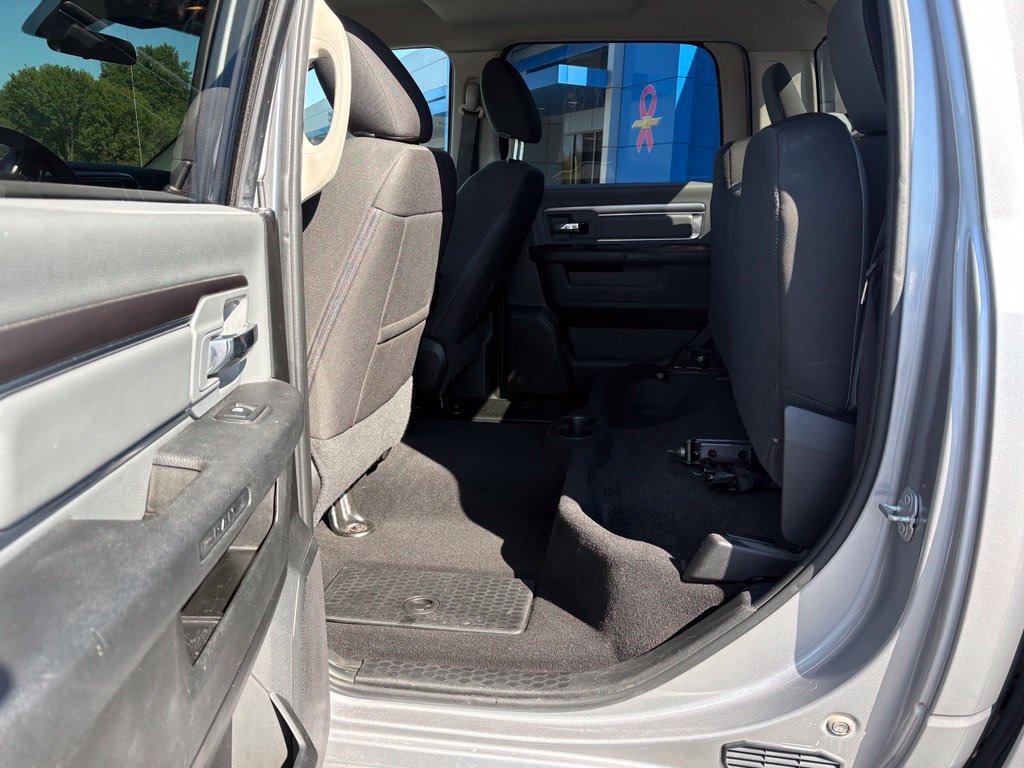 Used 2021 RAM 1500 Classic SLT RWD image 7