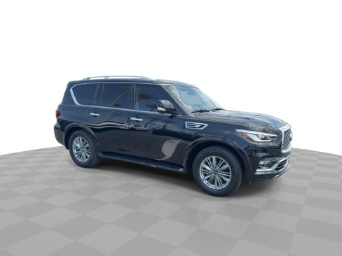 Used 2022 INFINITI QX80 Luxe w/ Cargo Package image 2