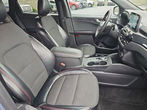 Certified 2024 Ford Escape ST-Line FWD image 11