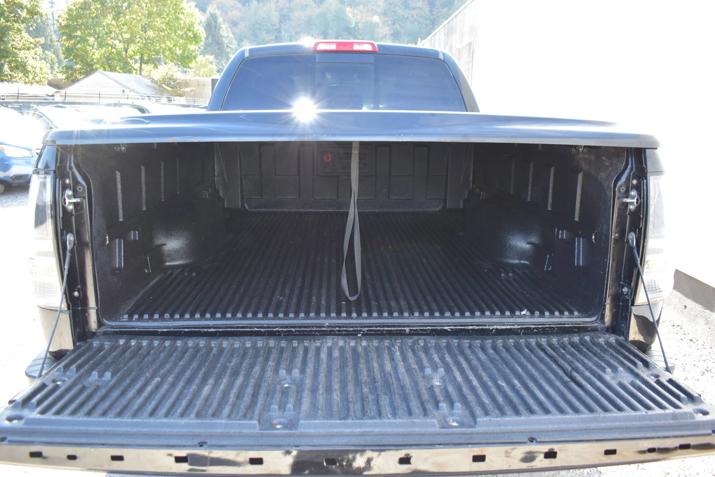 Used 2010 Toyota Tundra 4x4 Double Cab image 26