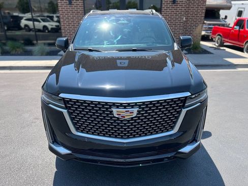 Used 2021 Cadillac Escalade Premium Luxury AWD/4WD image 9