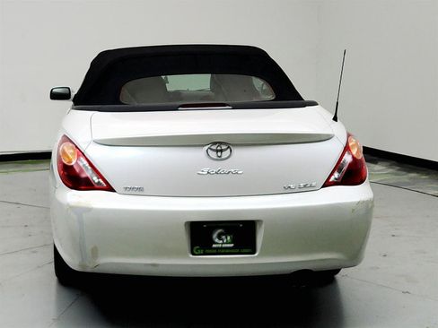 Used 2004 Toyota Solara SLE FWD image 5