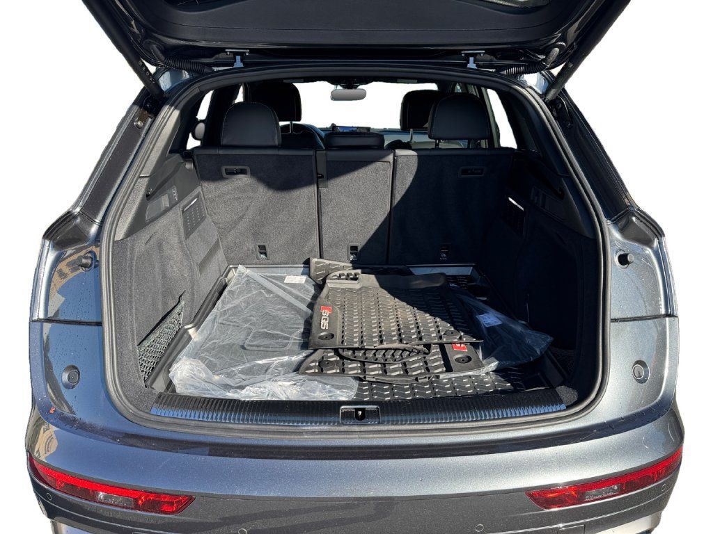 Used 2025 Audi SQ5 Premium Plus AWD/4WD image 5