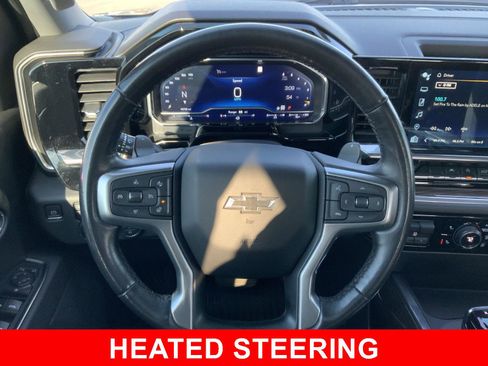 Used 2022 Chevrolet Silverado 1500 LT Trail Boss w/ LPO, Dark Essentials Package image 5