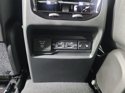 New 2025 Jeep Grand Cherokee Limited image 30