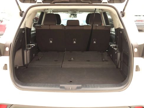 Used 2020 Toyota Highlander L AWD/4WD image 47