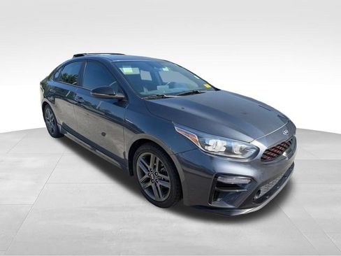 Used 2021 Kia Forte GT-Line w/ GT-Line Premium Package FWD image 3