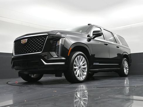 Used 2026 Cadillac Escalade ESV 2WD image 20