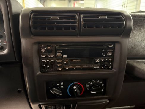 Used 2001 Jeep Wrangler Sport image 43