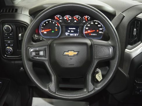 Used 2022 Chevrolet Silverado 2500 Custom w/ Custom Value Package AWD/4WD image 38