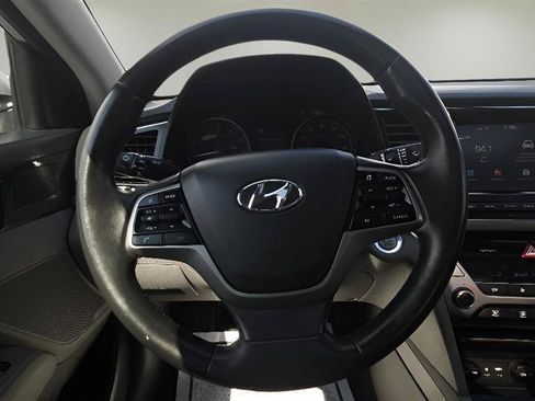 Used 2018 Hyundai Elantra Value Edition FWD image 25