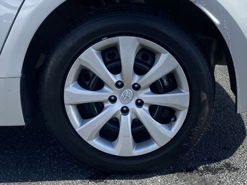 Used 2023 Toyota Corolla LE image 7