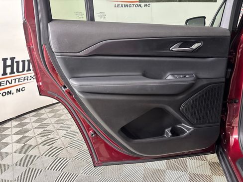 Used 2023 Jeep Grand Cherokee L Laredo RWD image 21