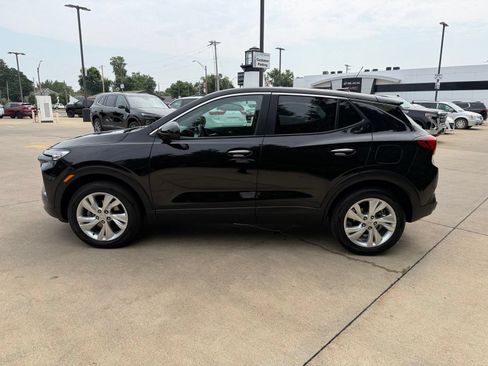 Used 2024 Buick Encore GX Preferred w/ Comfort Package AWD/4WD image 8