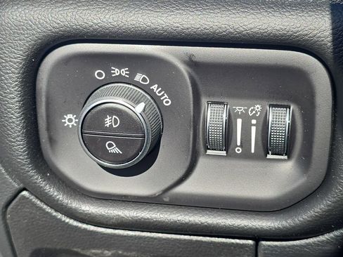 New 2026 RAM 1500 Laramie AWD/4WD image 22