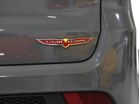 Used 2020 Jeep Compass Trailhawk w/ Cold Weather Group AWD/4WD image 21