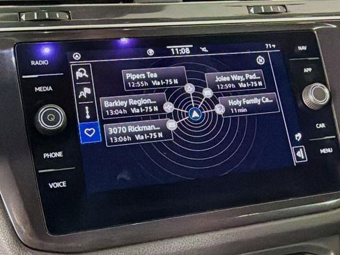 Used 2021 Volkswagen Tiguan SEL image 17