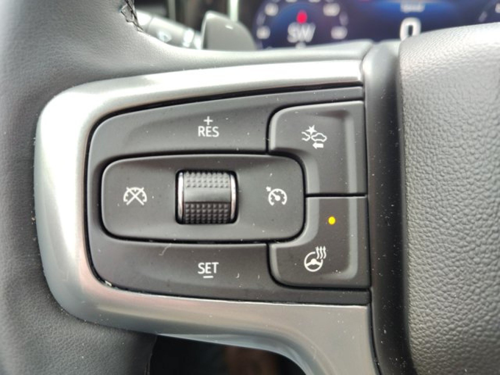 Used 2023 Chevrolet Silverado 1500 RST w/ Z71 Off-Road Package AWD/4WD image 25
