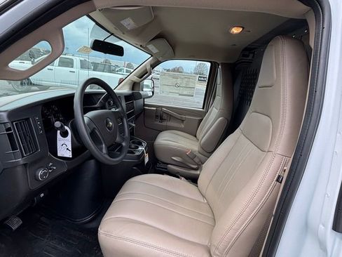 New 2026 Chevrolet Express 2500 RWD image 18