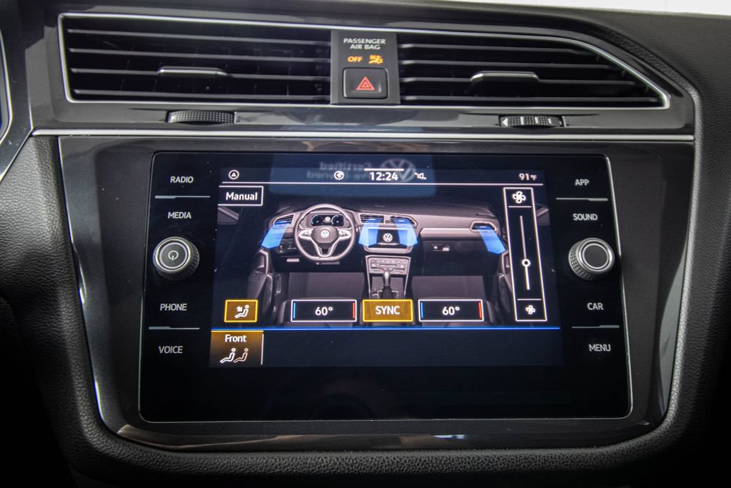 Certified 2024 Volkswagen Tiguan SE R-Line FWD image 43