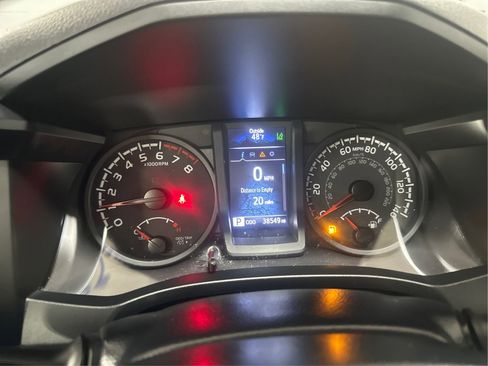 Used 2023 Toyota Tacoma SR AWD/4WD image 17