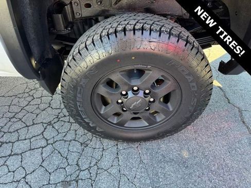 Used 2015 Chevrolet Silverado 3500 LT w/ LT Convenience Package image 7