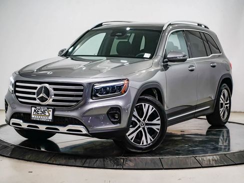 Used 2026 Mercedes-Benz GLB 250 image 1
