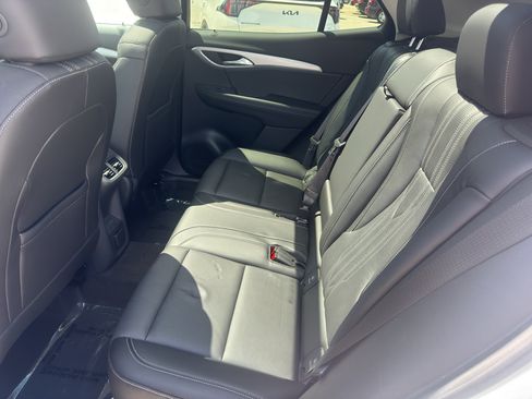 Used 2025 Buick Envision Avenir AWD/4WD image 13