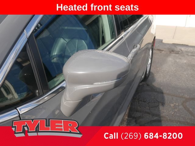Used 2022 Chrysler Pacifica Touring-L FWD image 11