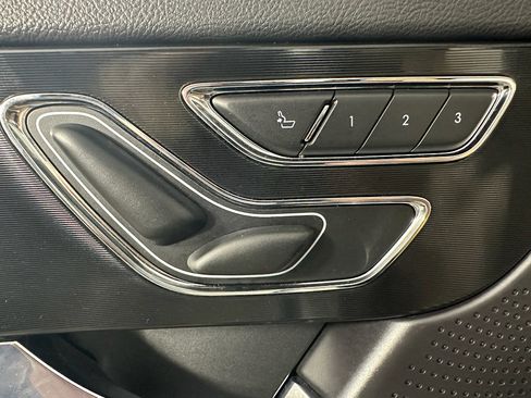 Used 2023 Lincoln Corsair Reserve w/ Equipment Group 201A image 23