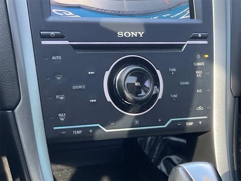 Used 2014 Ford Fusion Titanium image 20