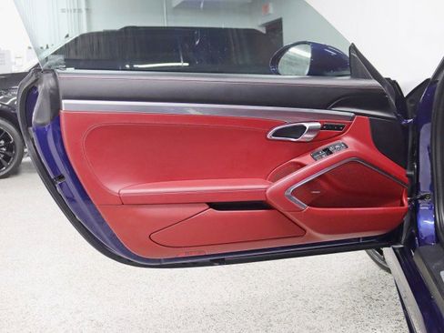 Used 2022 Porsche 718 Cayman S image 29