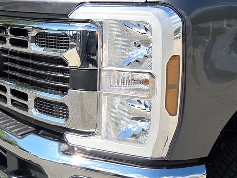 New 2026 Ford F350 XLT image 4