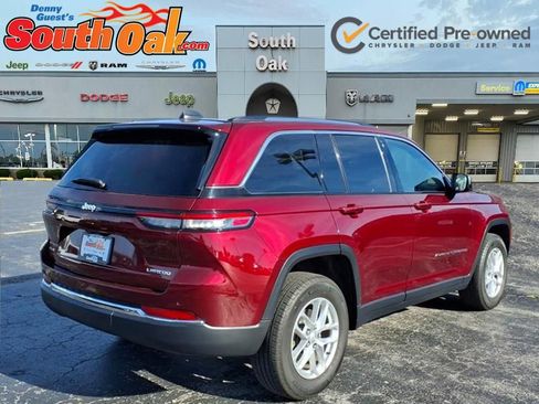 Certified 2023 Jeep Grand Cherokee Laredo w/ Luxury Tech Group I AWD/4WD image 3