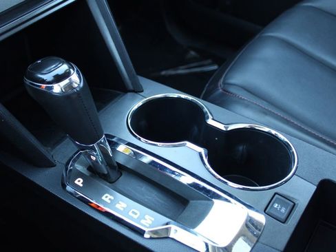 Used 2017 Chevrolet Equinox Premier w/ Enhanced Convenience Package image 37