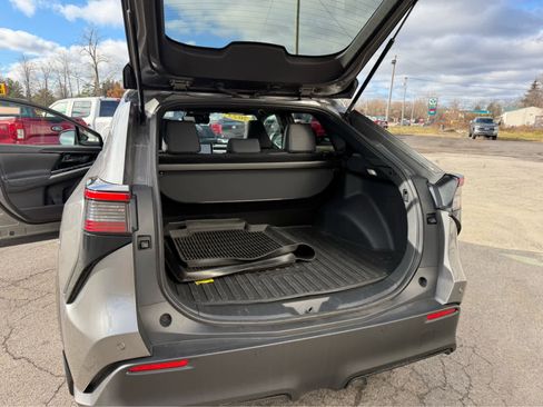 Used 2023 Toyota bZ4X XLE image 17