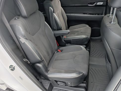 Used 2024 Hyundai Palisade Calligraphy image 22